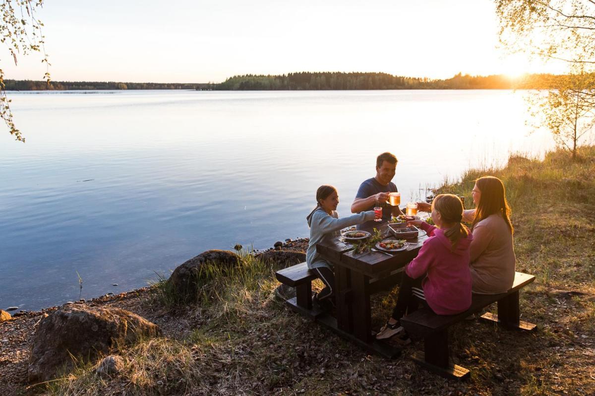 Resort Naaranlahti Cottages ภายนอก รูปภาพ