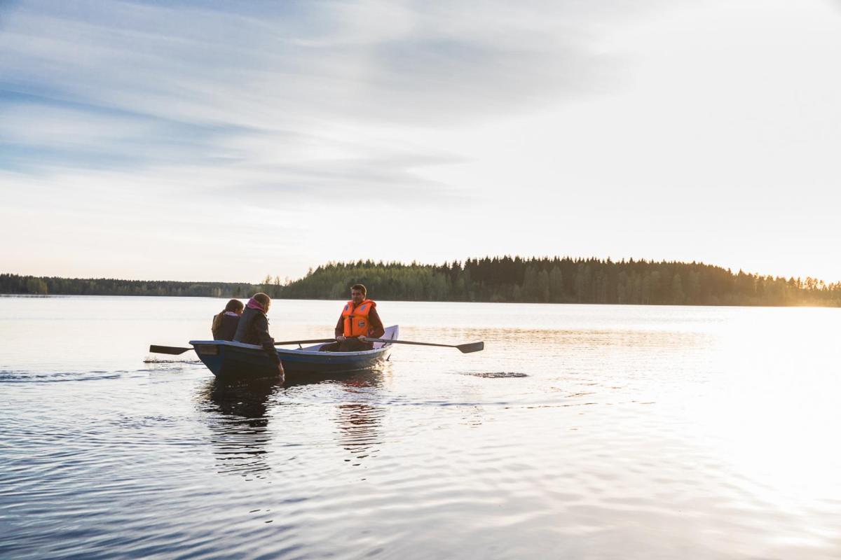 Resort Naaranlahti Cottages ภายนอก รูปภาพ