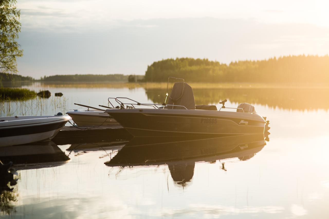 Resort Naaranlahti Cottages ภายนอก รูปภาพ