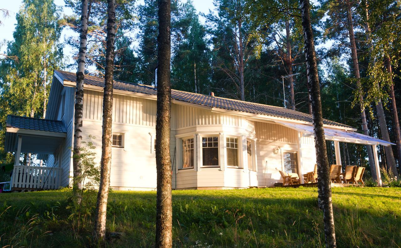 Resort Naaranlahti Cottages ภายนอก รูปภาพ